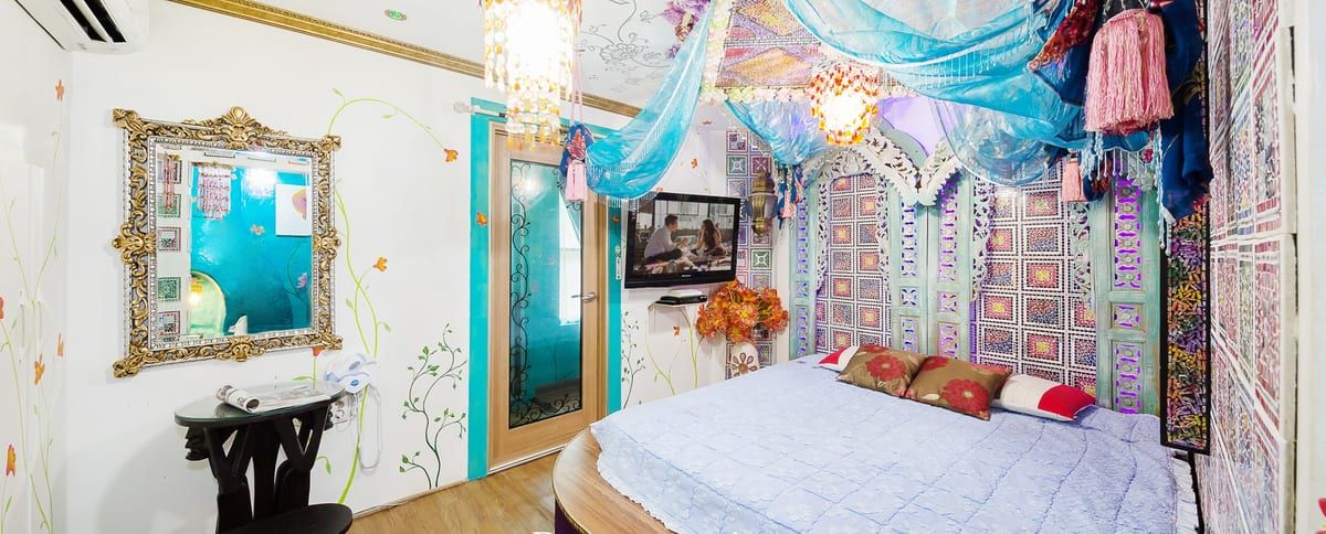 Mint Papaya — Our cosiest room